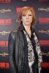 マダム・タッソーYOSHIKI人形