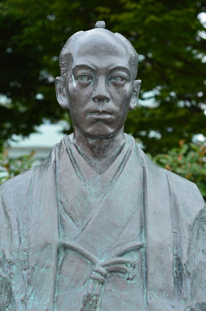 小栗上野介の像