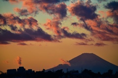 富士山と茜雲