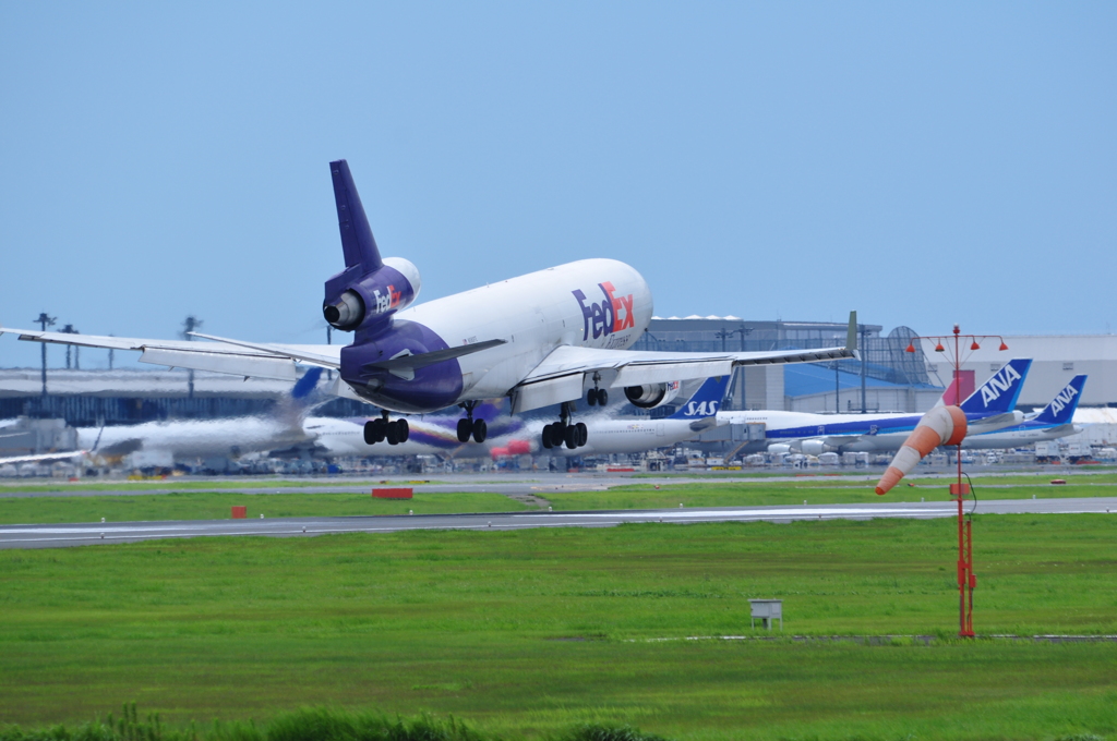 Fedex Landing 