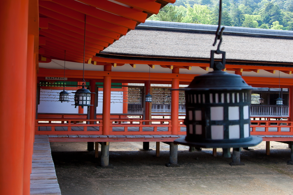 厳島神社の行灯