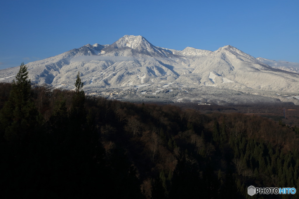 名峰冠雪