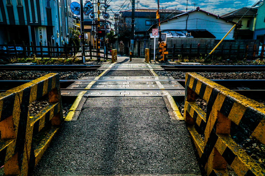 上がらない踏切