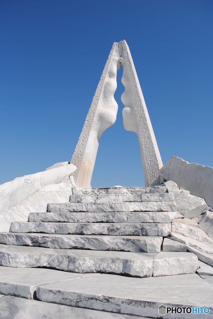 『光明の塔』　未来心の丘　６