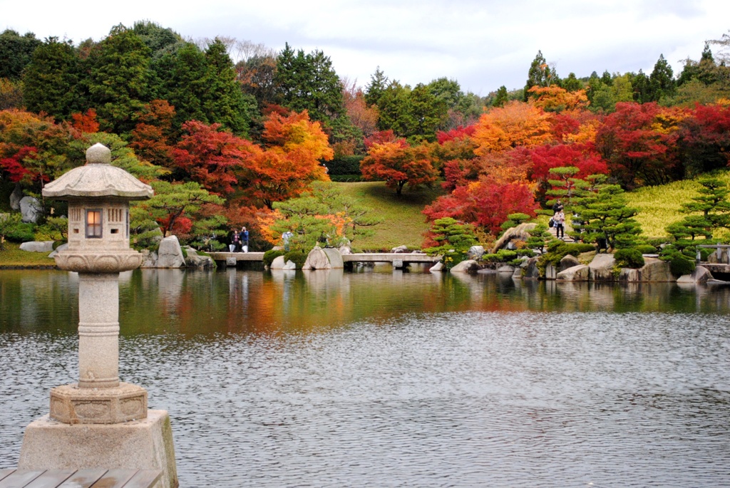 秋の三景園