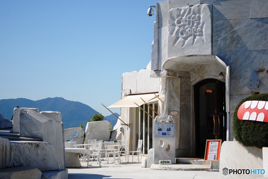 未来心の丘にあるカフェ