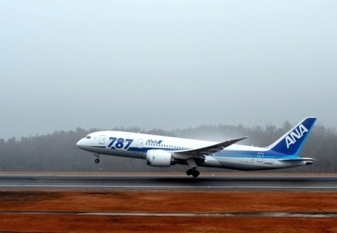 雨の滑走路　４