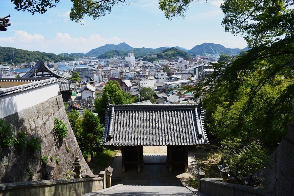 おのみち　御袖神社