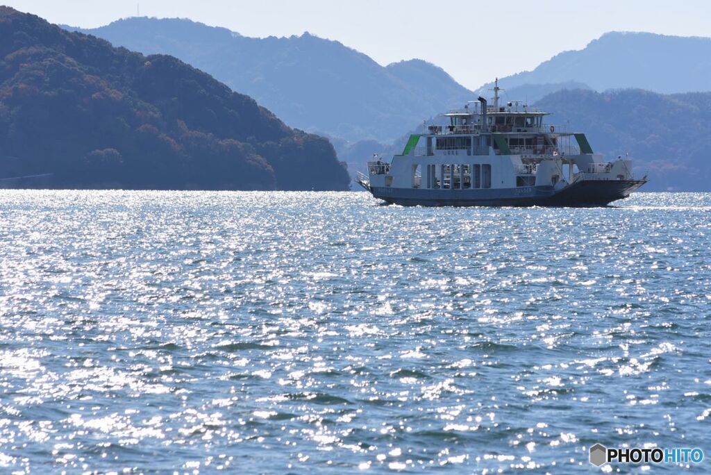 フェリー　３