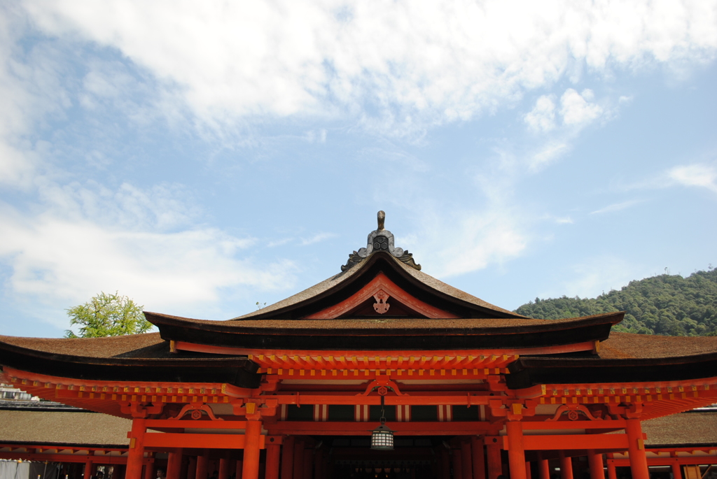 厳島神社　御本社本殿