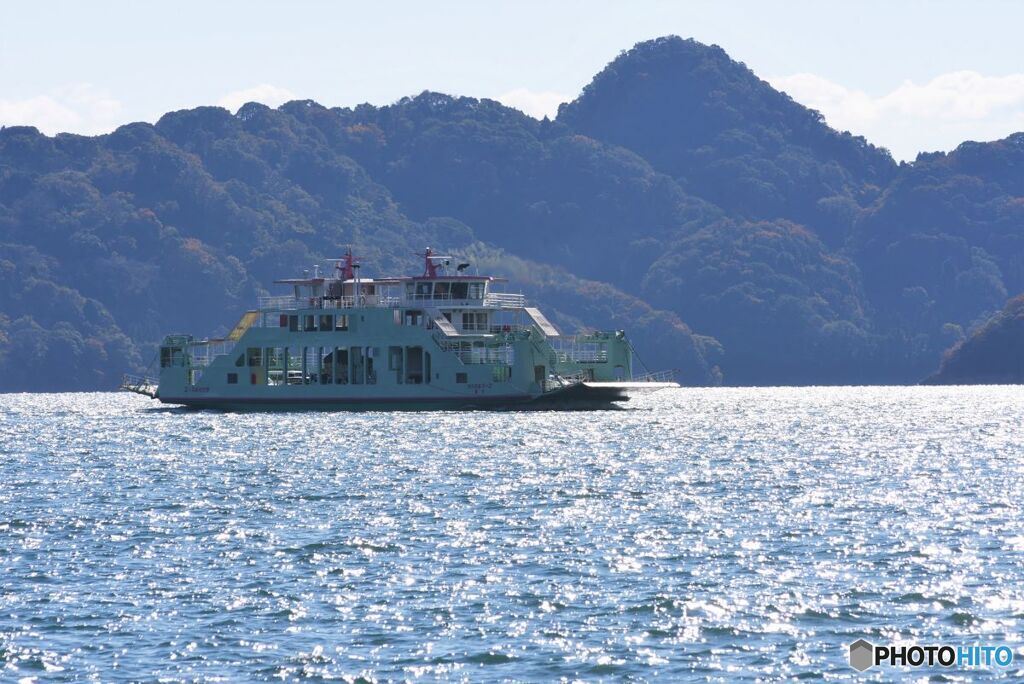 フェリー　７