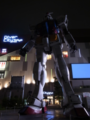 夜ガンダム