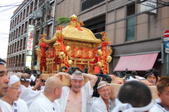 祇園祭　神輿7　笑顔　IMG_1484