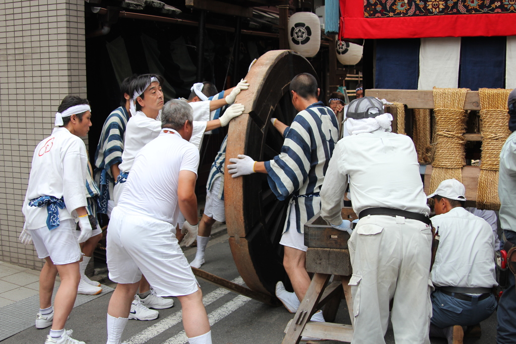 祇園祭　鉾解体3　IMG_1393