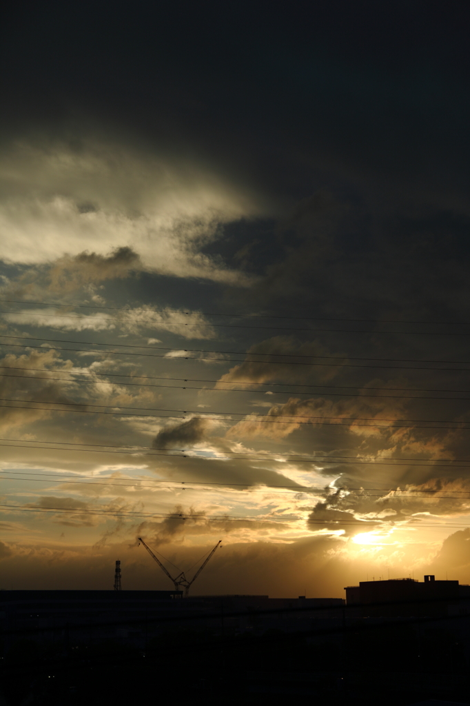 雨上がりの夕日