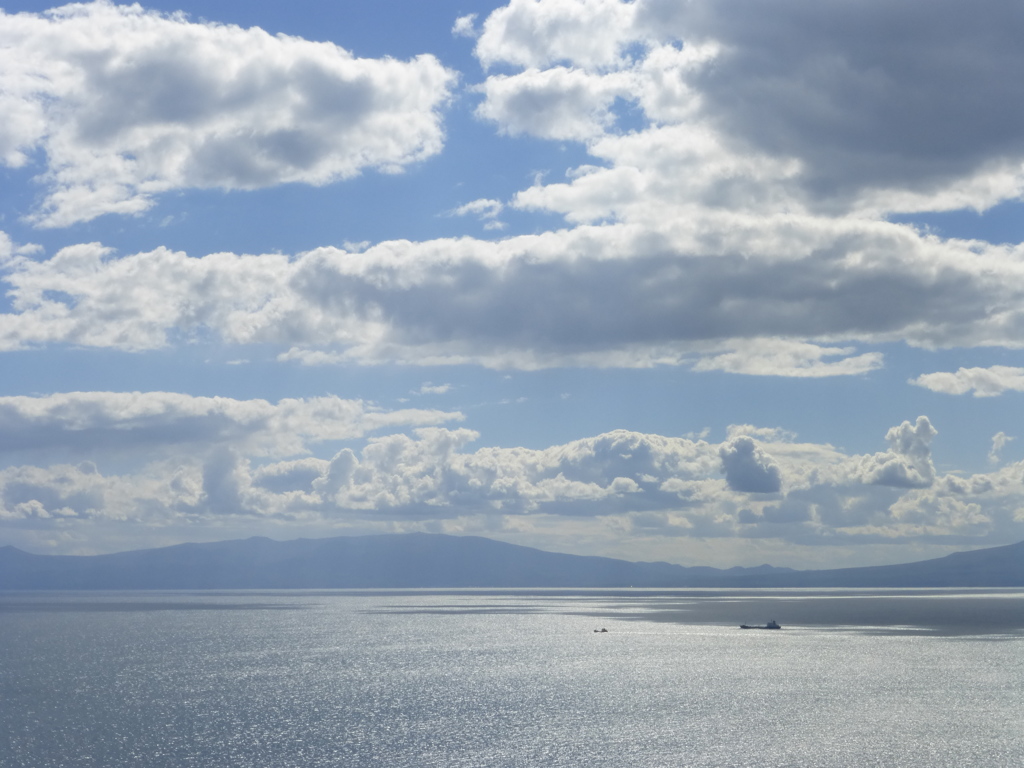 空　海　船