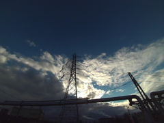 雲と空と鉄塔
