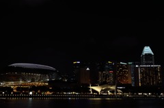 誰も注目しない夜景