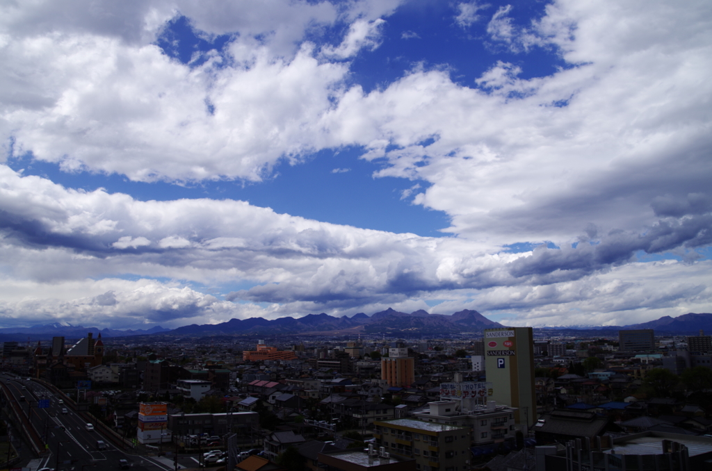 白い雲のように