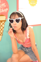 Hitomi_020_JELLYBEANS