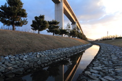 新湊大橋（堀岡側）