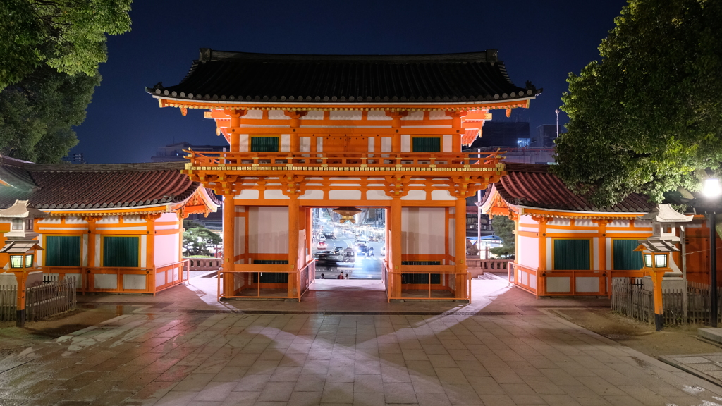 八坂神社　西門