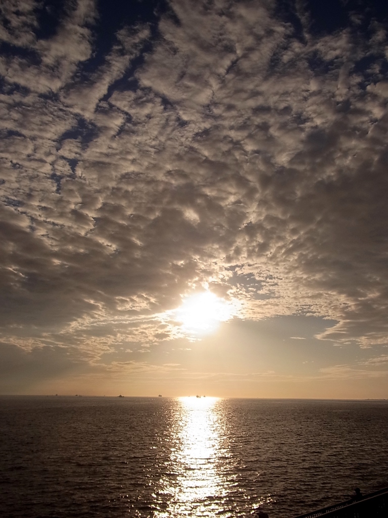 瀬戸内海の夕日