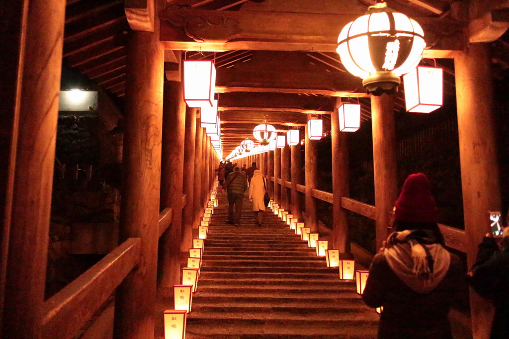 長谷寺　万灯路