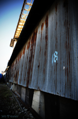 ８。