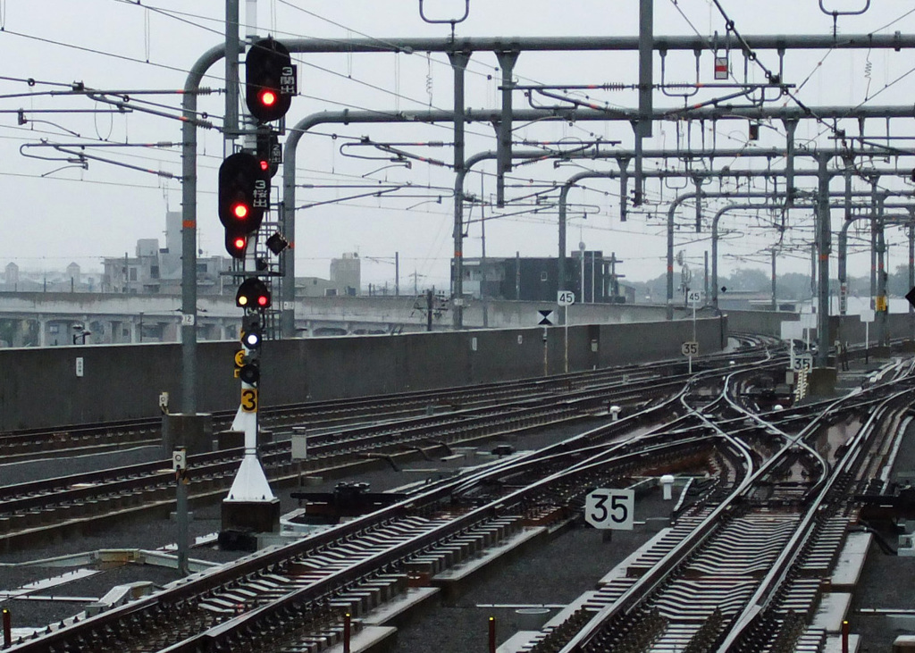 雨の停車場