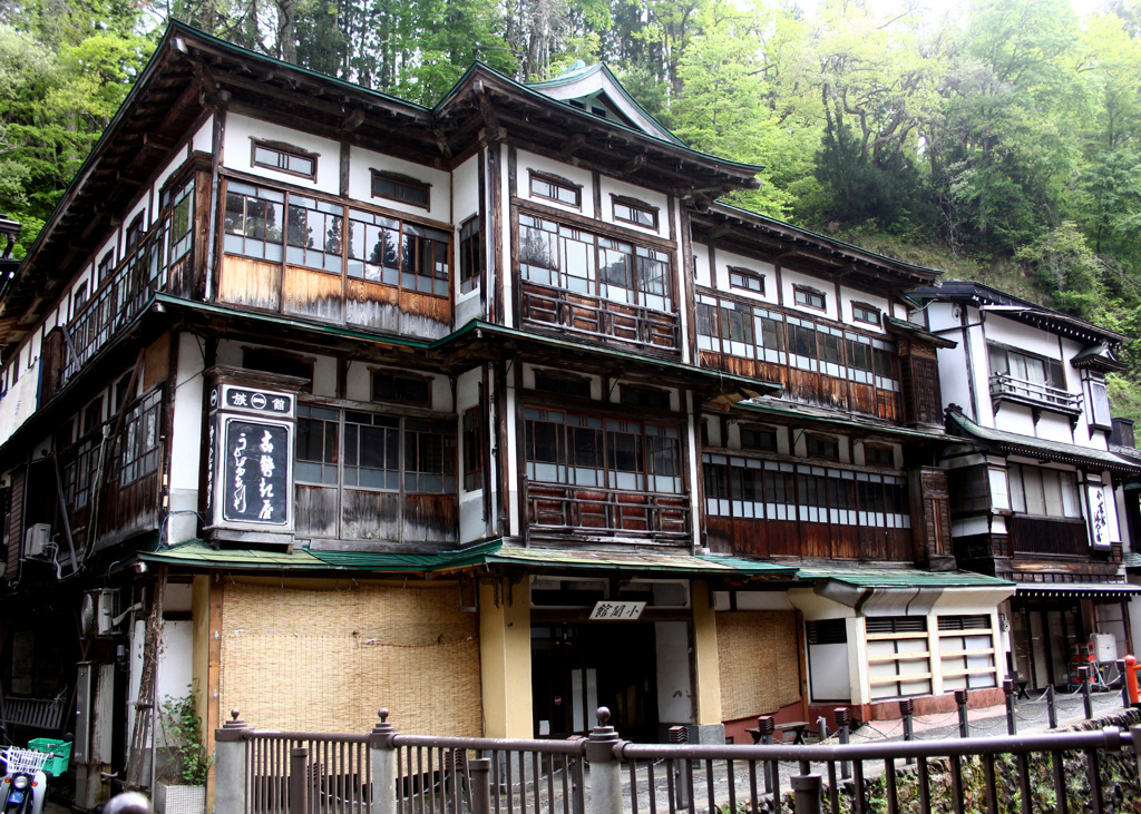 銀山温泉
