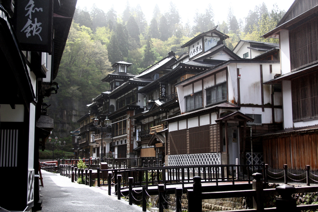 銀山温泉の朝