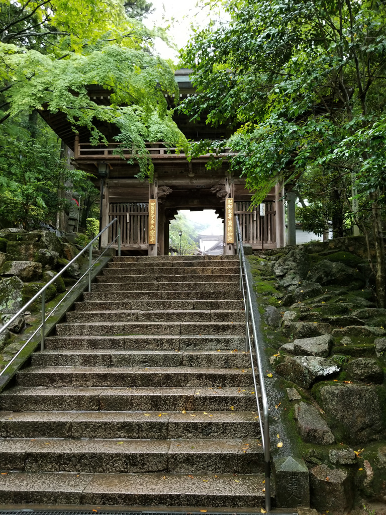 大窪寺石段