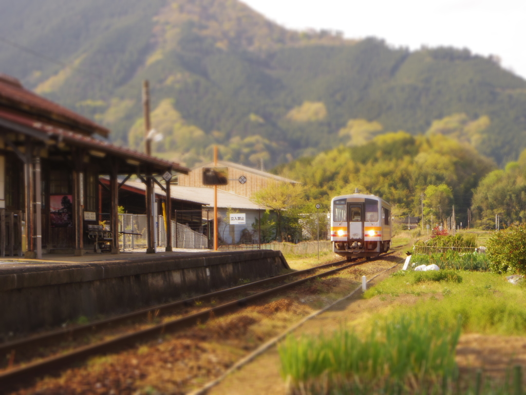 ローカル線のある風景