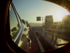 夕日を背に