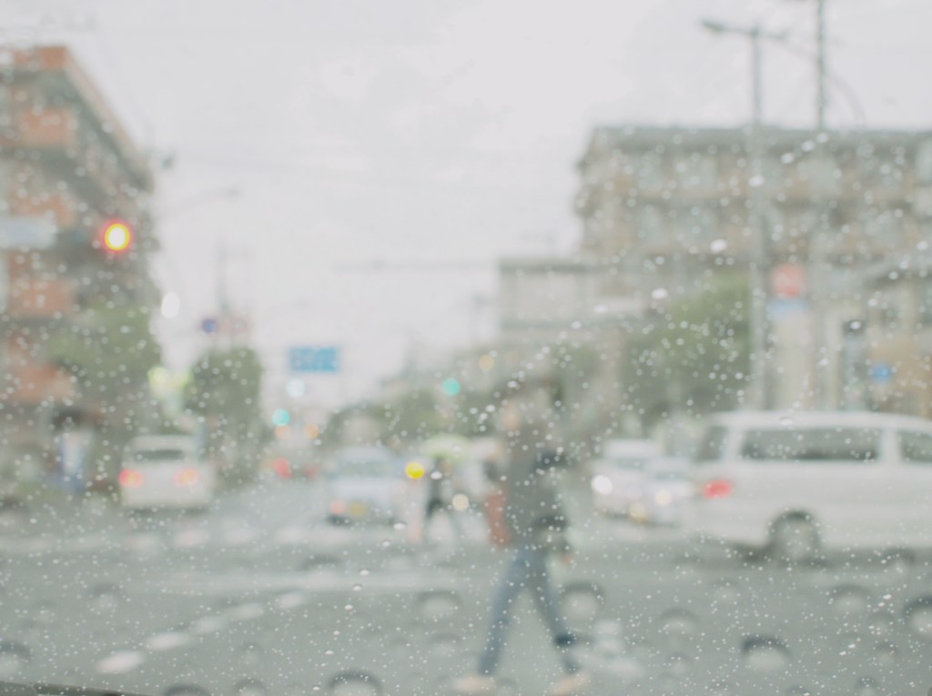 急な雨