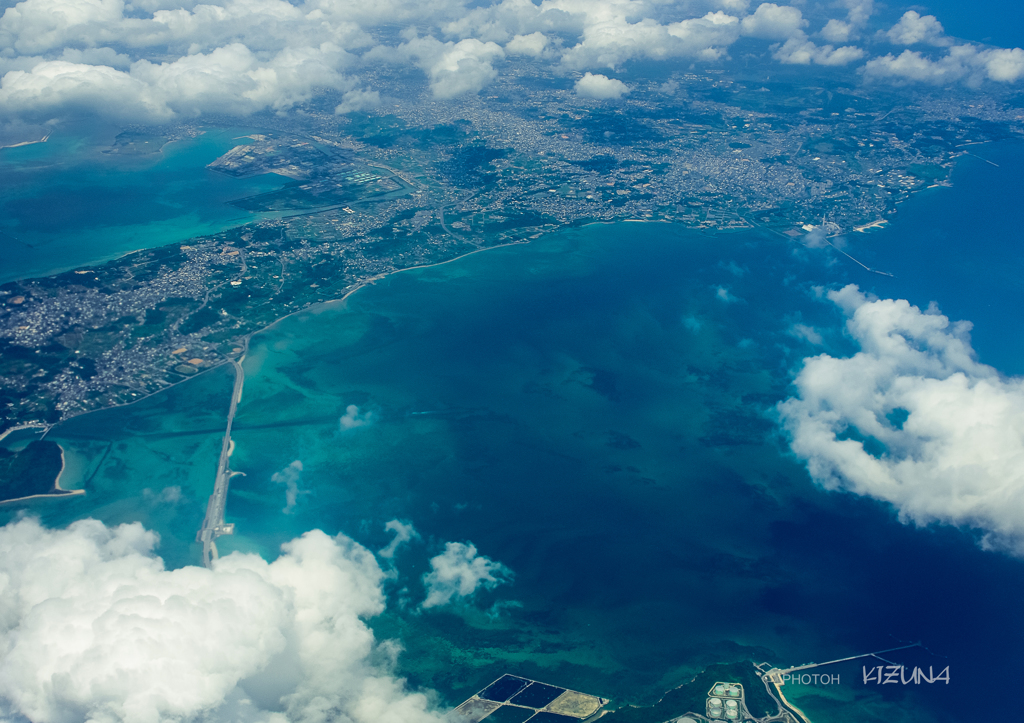 沖縄本島上空