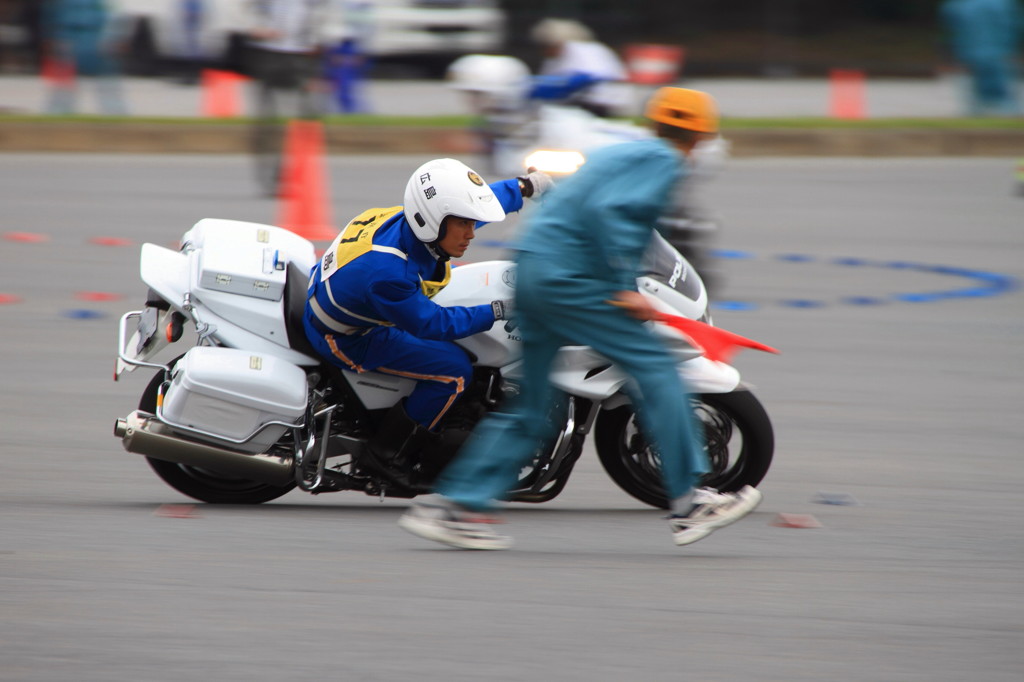 全国白バイ安全運転競技大会