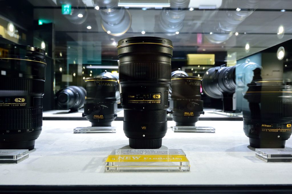 新300/F4
