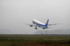 梅雨空へダイブ