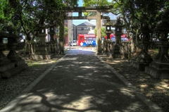 鳥居の向こう側
