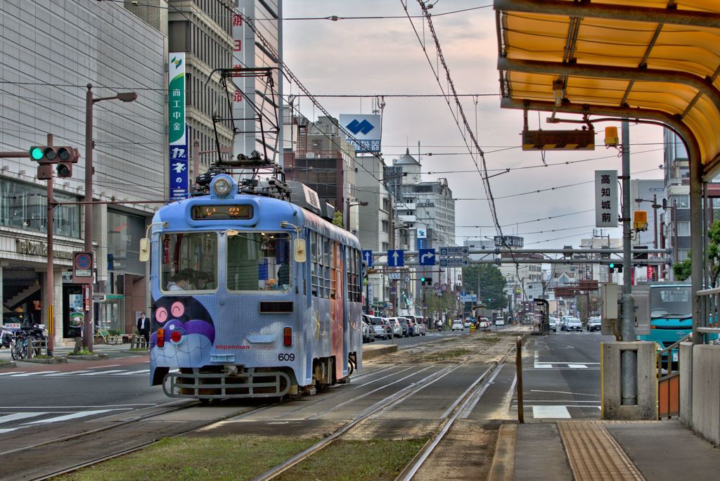 大通りのばいきんまん