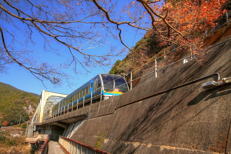 鉄橋駅に呼ばれて...