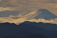 雨上がりの山頂より