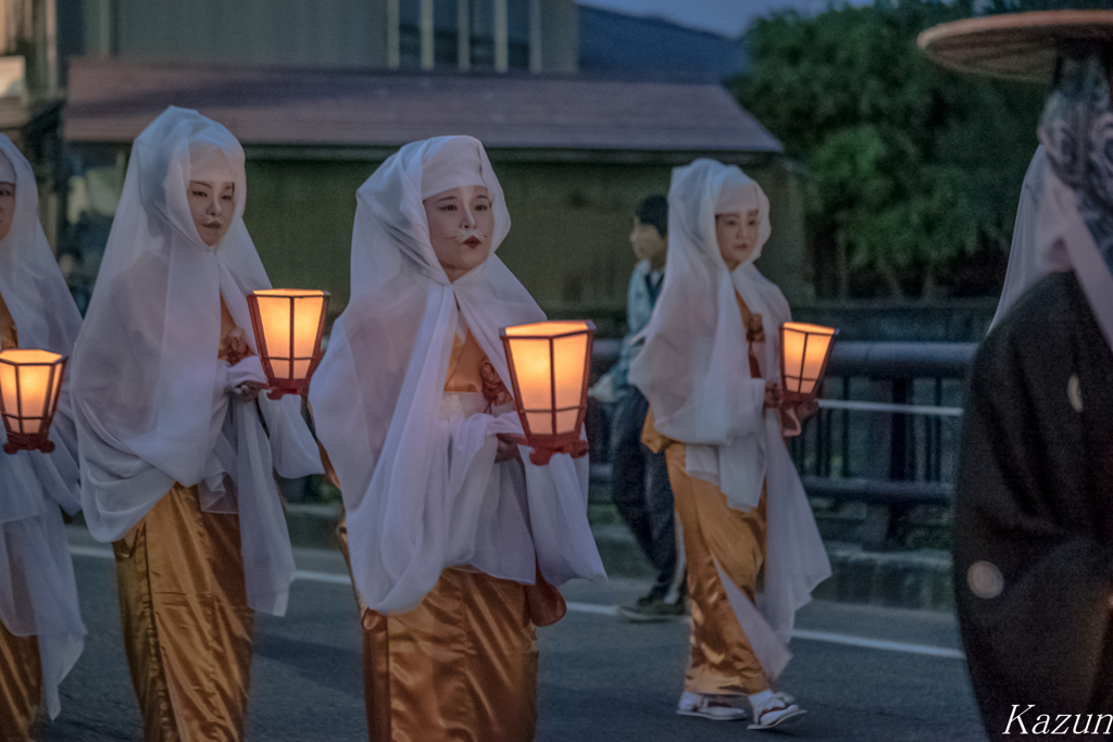 狐の嫁入り　行列