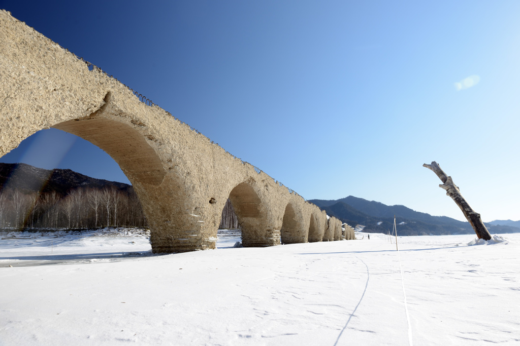 タウシュベツ橋梁（冬季）