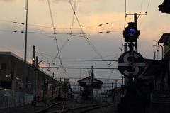 夕刻を迎える富岡駅