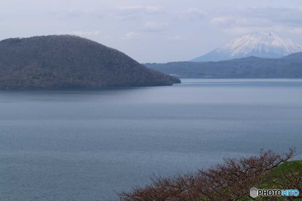 洞爺湖と羊蹄山