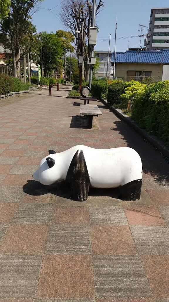 ひとりぼっちのパンダ
