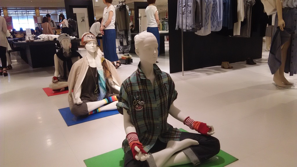 百貨店にて